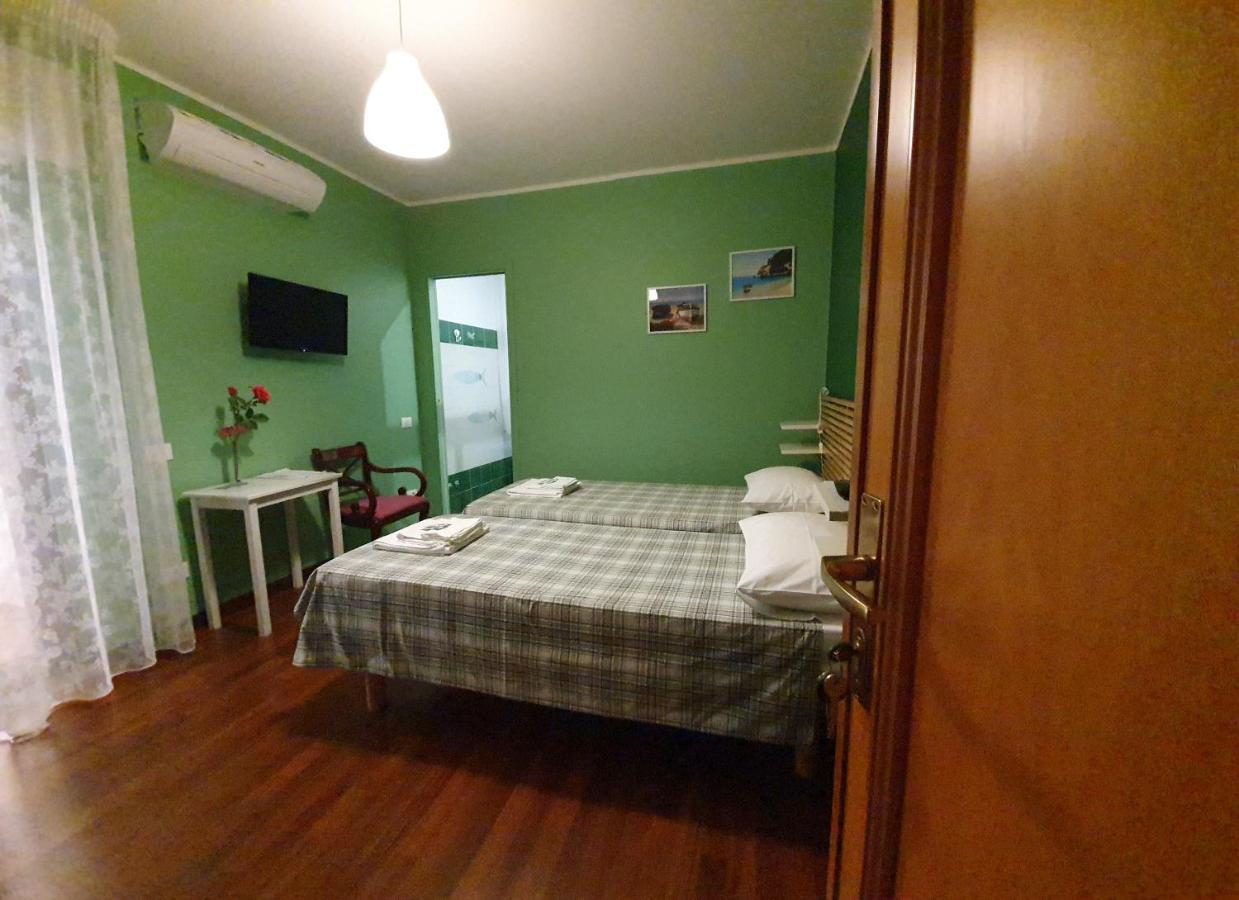 Acquamarina Hotel Civitavecchia Buitenkant foto