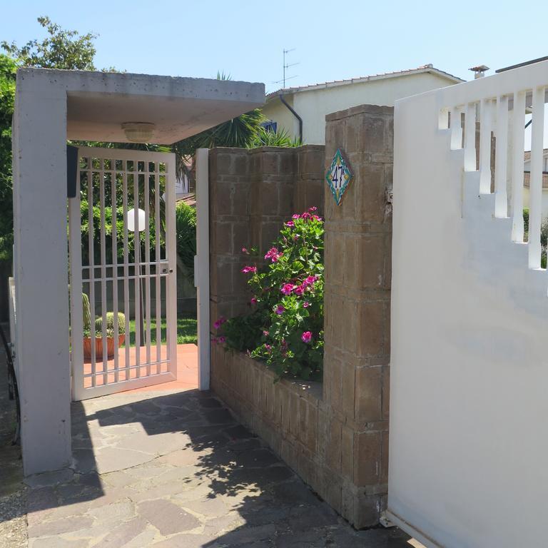 Acquamarina Hotel Civitavecchia Buitenkant foto